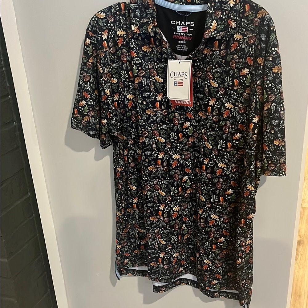 Chaps Men’s Black Floral Performance Polo